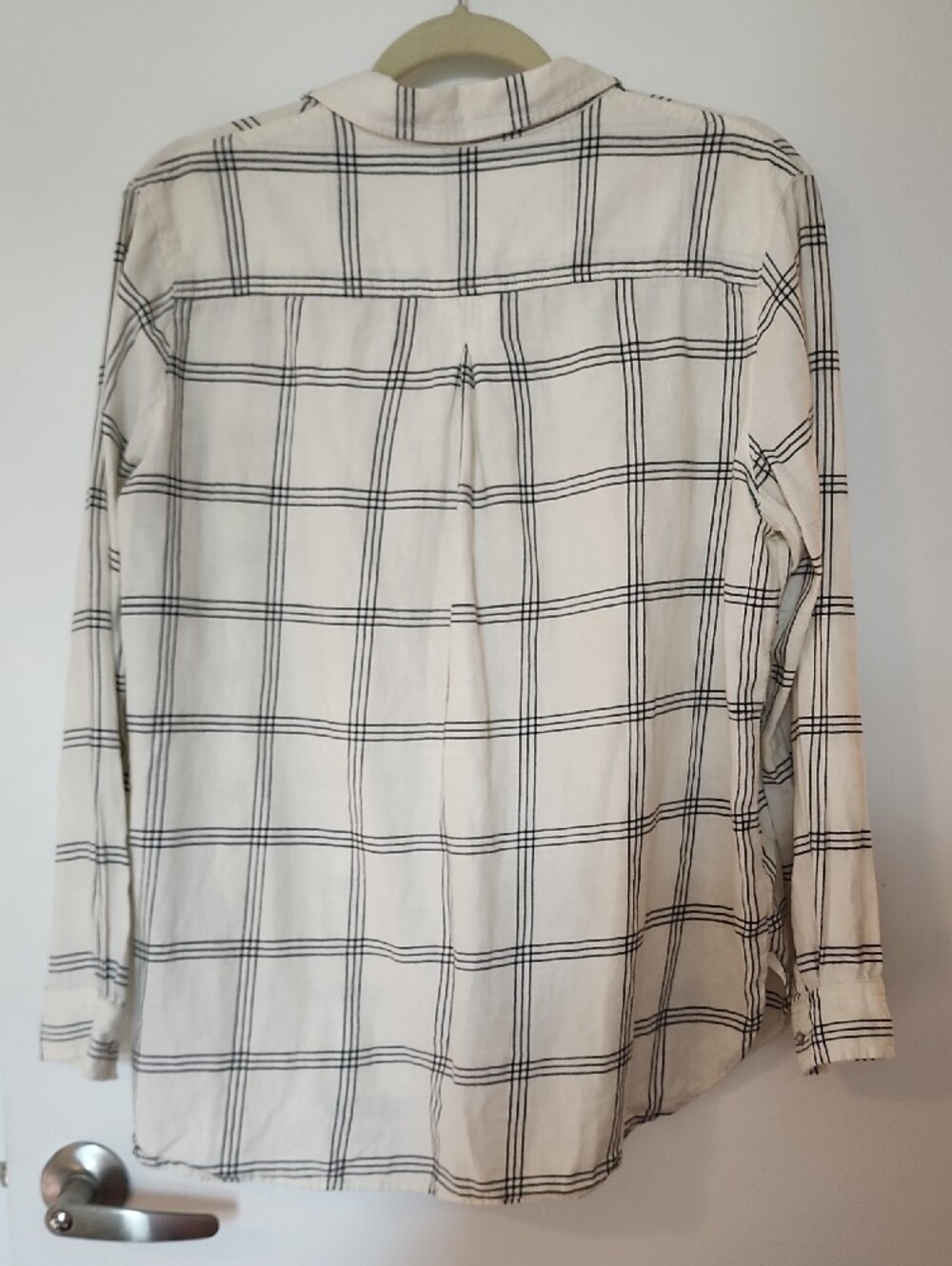 H&M Cream Button-Down Shirt with Black Windowpane Plaid - Picture 2 of 3